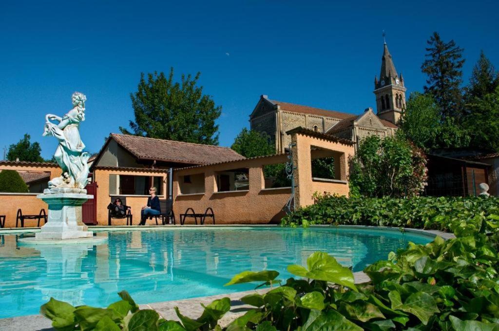 Les Jardins Du Castel Gites Annick Et Jean Paul Saint-Georges-d'Esperanche Luaran gambar